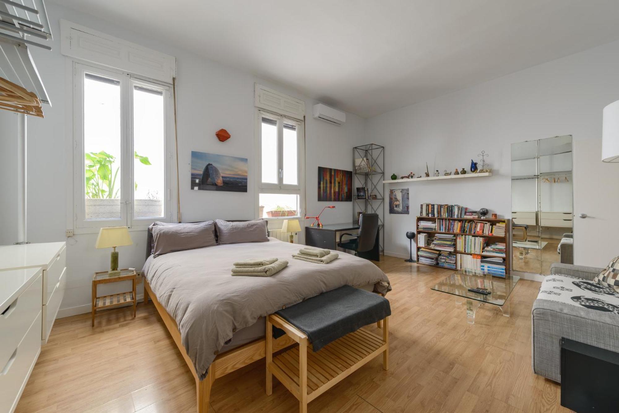 Gran Via-Sol Spacious Apartment 3 Bedrooms & 2 Wcs มาดริด ภายนอก รูปภาพ