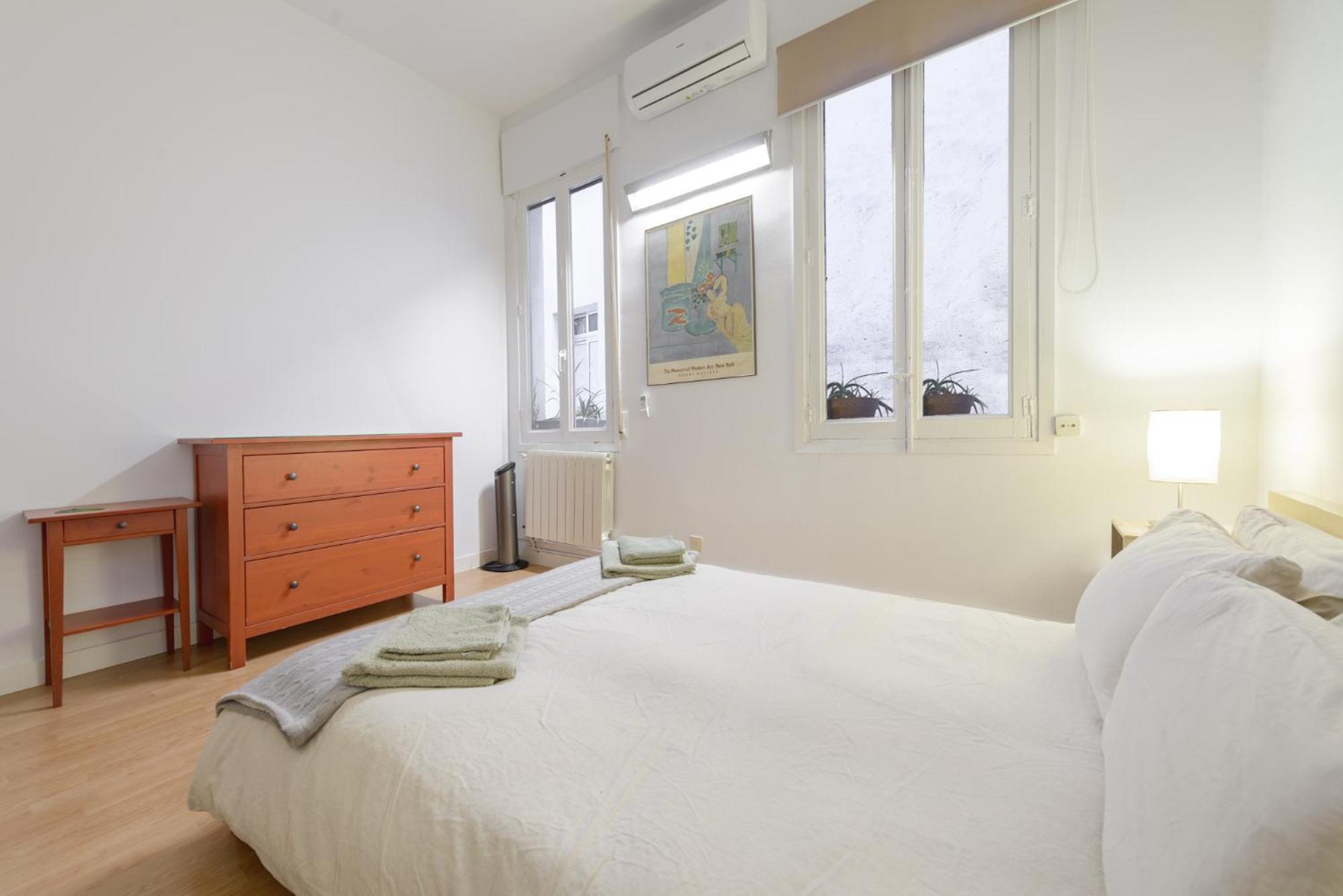 Gran Via-Sol Spacious Apartment 3 Bedrooms & 2 Wcs มาดริด ภายนอก รูปภาพ
